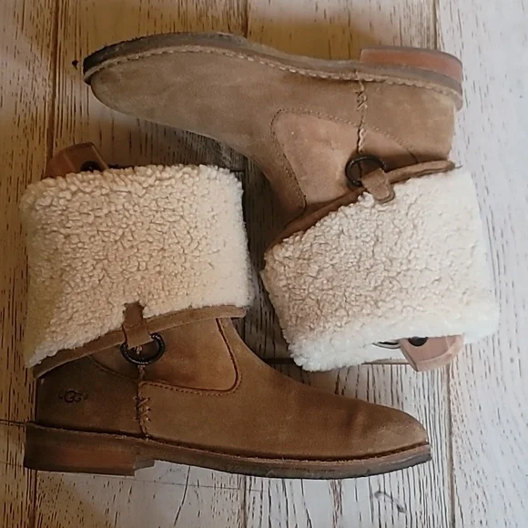 UGG Daphne Shearling lined Suede Boots size womens 8 - Picture 2 of 10